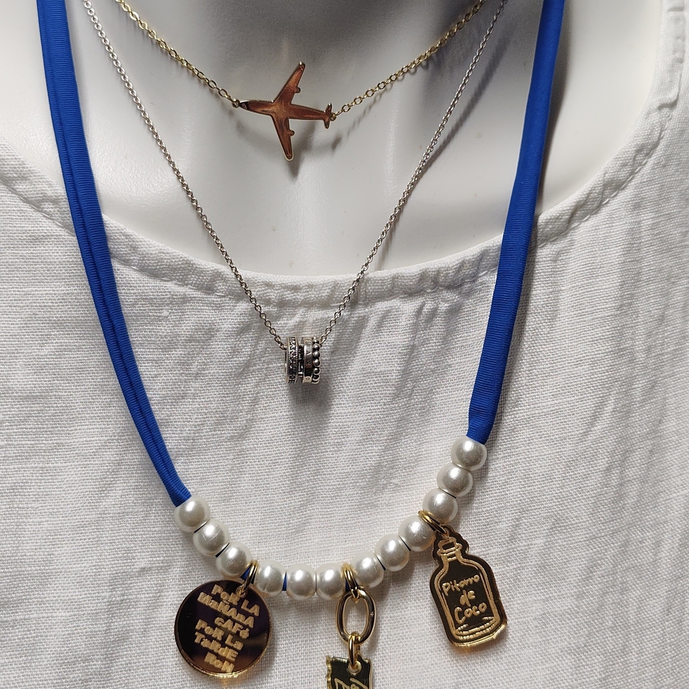 Elegant Blue and Gold Charm Necklace Set